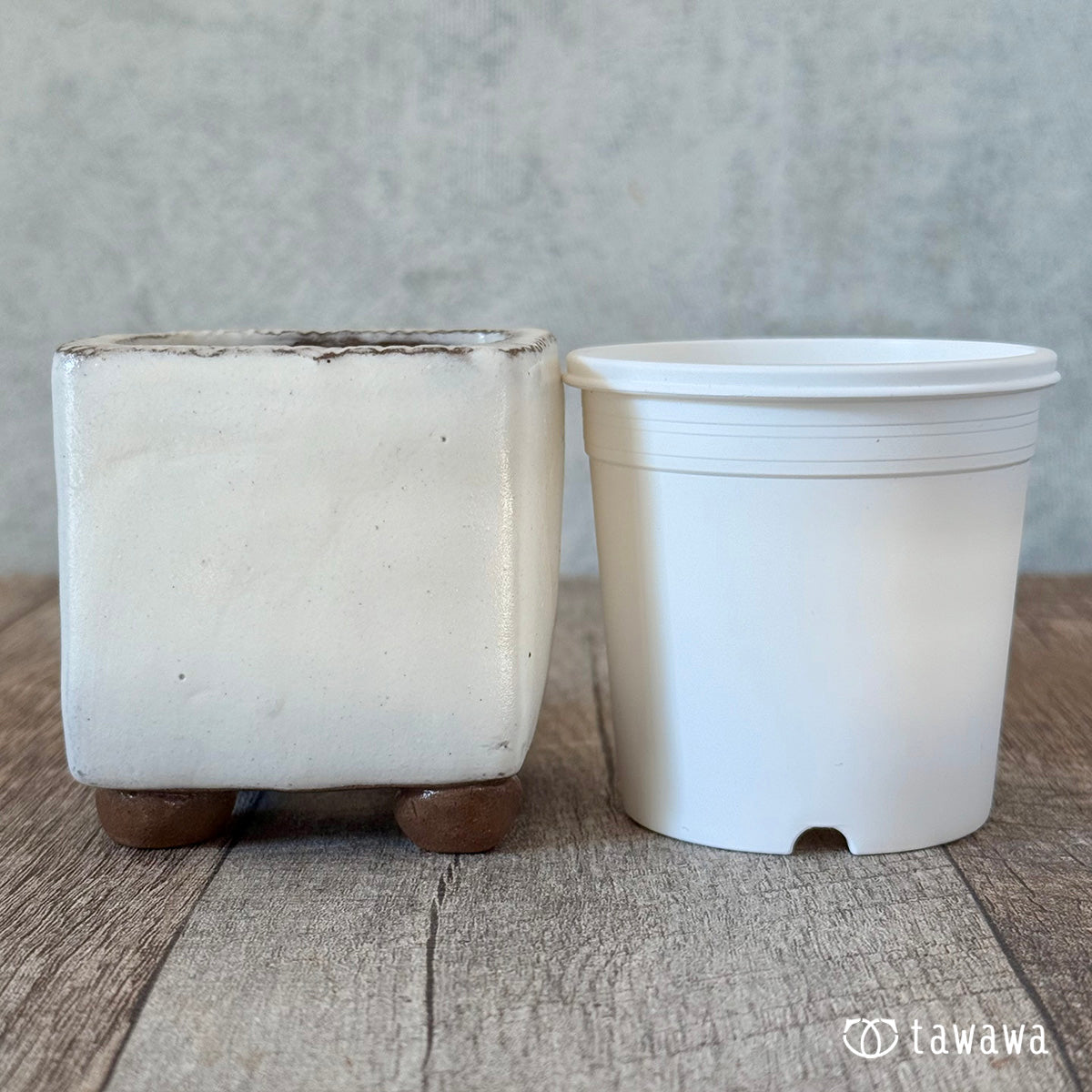 Korean pot 306 (sold out)
