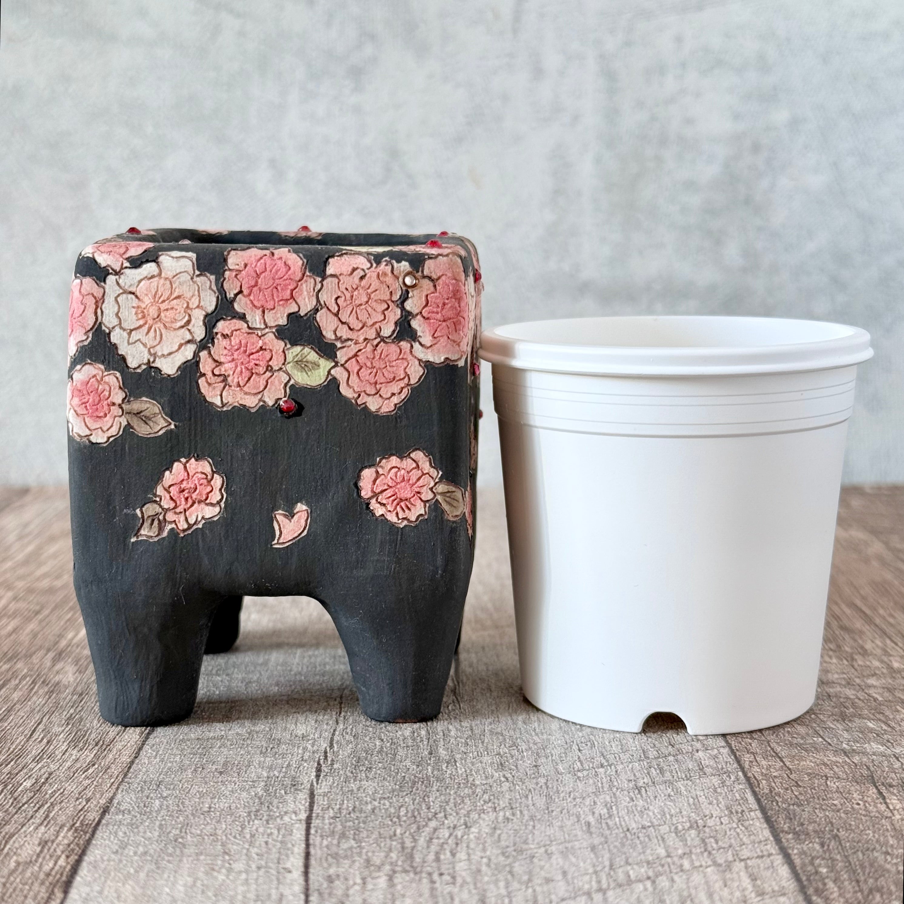 《販売中》 韓国鉢 323