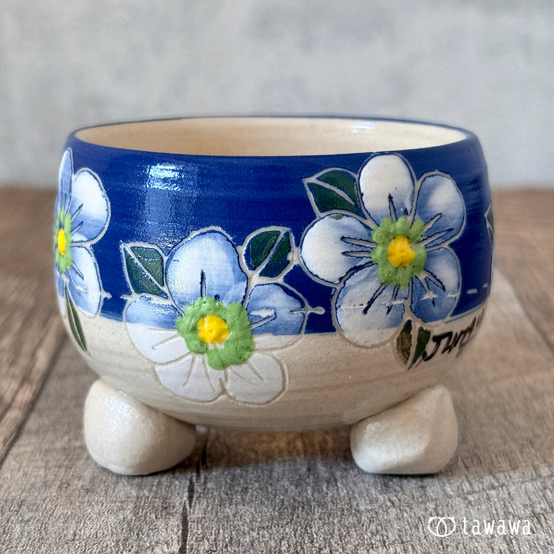 For Sale: Korean pot 236